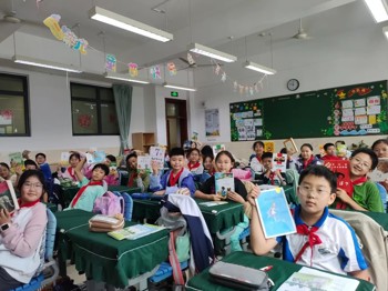 传递爱心，共沐书香——枫津实验小学开展闲置书籍漂流活动