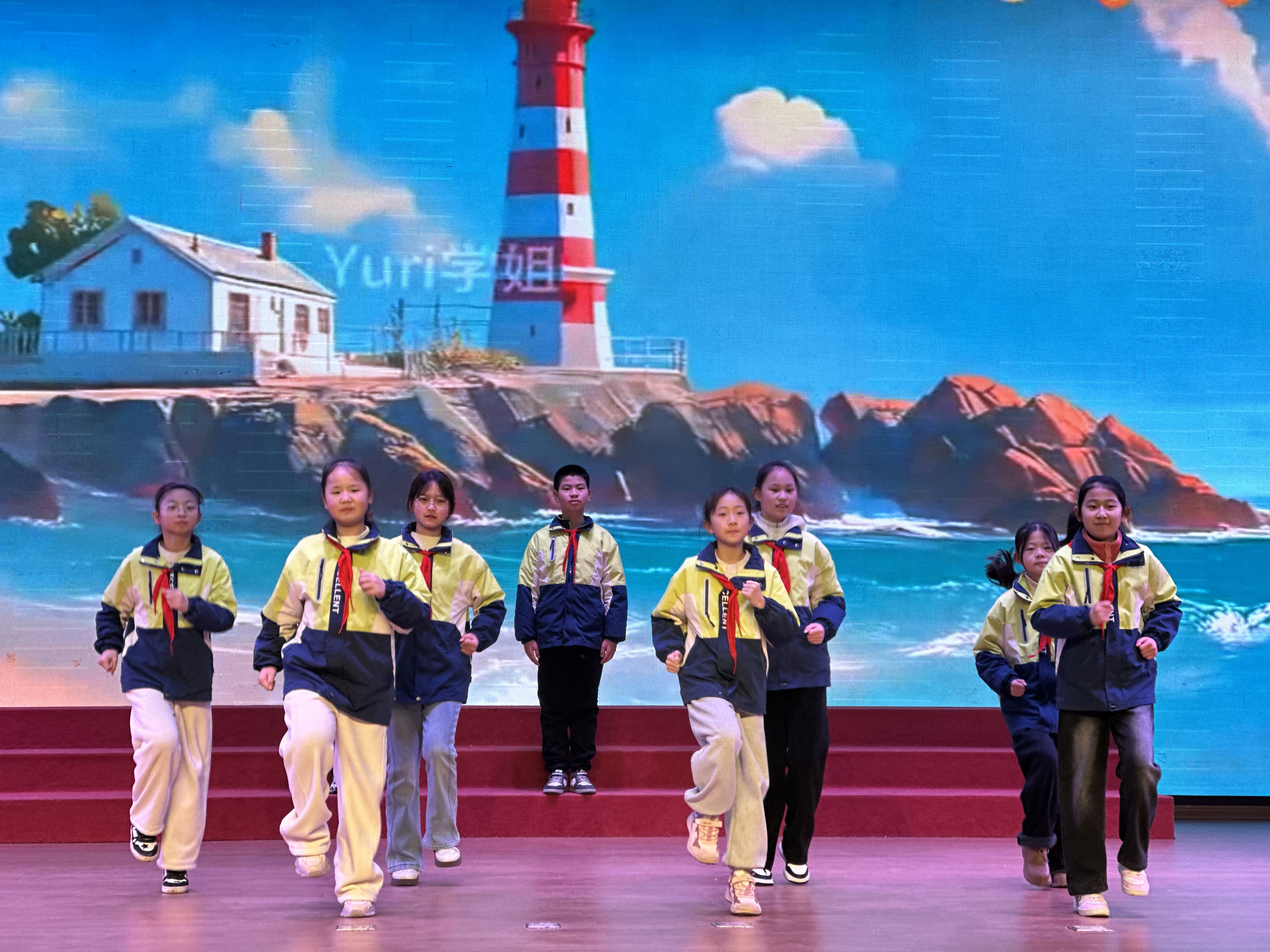 五（4）班带来舞蹈表演《少年有志》